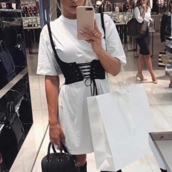 Black Lace Up Corset Belt w/ Back Zipper – Adjustable Waist cincher style - Picture 6 of 13